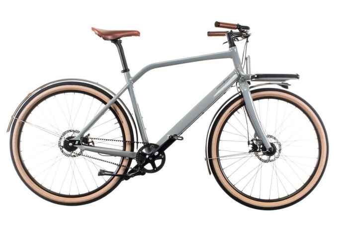 <a href="http://www.schindelhauerbikes.com/" target="_blank" rel="noopener noreferrer nofollow">Schindelhauer</a>  Gustav    Das City-Bike mit bequemen 27,5-Zoll-Rädern und wartungsarmem Zahnriemenantrieb nimmt vorne reichlich Gepäck auf. Und kann dank großer Rahmenöffnung selbst leicht geschultert werden.  Jury Statement: Das Gustav ist insbesondere unter Designaspekten ein rundum gelungenes Gesamtpaket. Dabei hat uns auch die Farbgebung überzeugt. Neu ist die gut integrierte Gepäckträgerlösung vorne.
