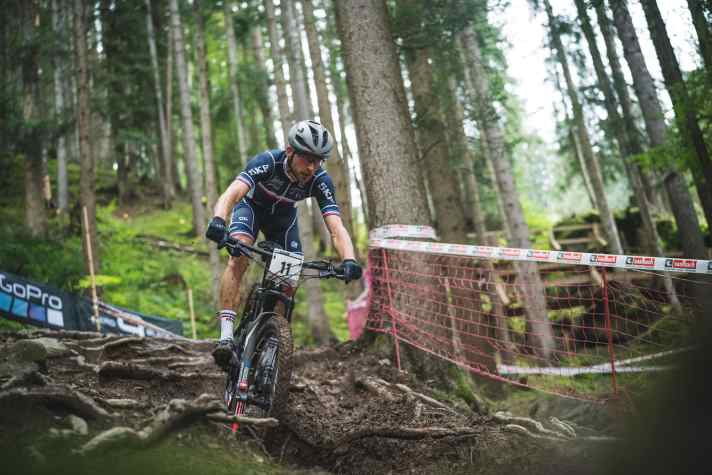   Der zweite Schützling von Julien Absalon, der die WM prägte: Bronzemedaillen-Gewinner Titouan Carod.