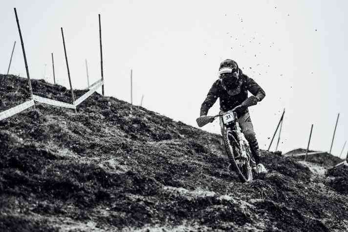   Bernhard Kerr aus Großbritannien behielt die Füße wenigstens meistens auf den Pedalen. Fast schon ein Alleinstellungsmerkmal in dieser WM. Am Ende reichte es für Platz fünf.