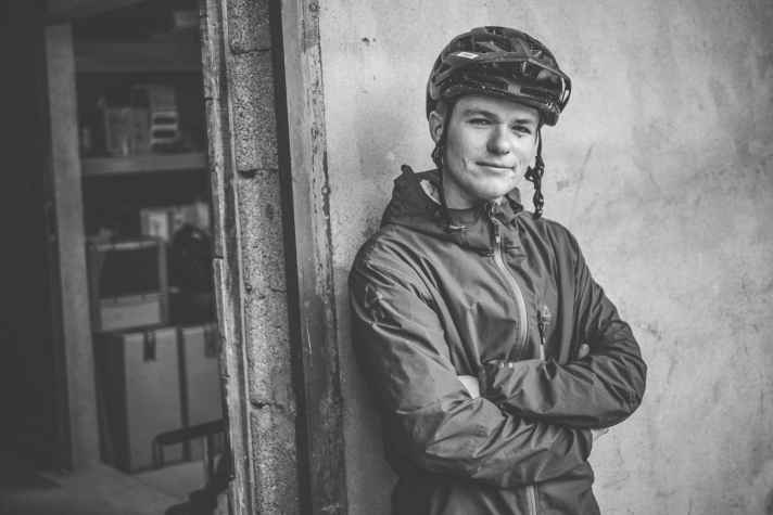   Kommentar von Max Fuchs, EMTB-Volontär: Das Federwegs-Update am Xyron auf 150 Millimeter wird dem Bike im Gelände guttun. Auch die 29er-Laufräder bringen mehr Fahrsicherheit.