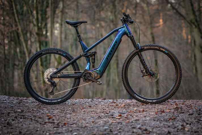    Stevens E-Inception AM 7.7 – 4999 Euro I 150 mm I 25,5 kg I 29 / 27,5"