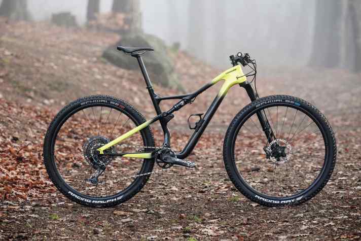   <a href="https://www.awin1.com/cread.php?awinmid=13793&awinaffid=471469&clickref=B+Cannondale+Scalpel+Carbon+LTD+Carbon&ued=https%3A%2F%2Fwww.liquid-life.de%2Fscalpel-carbon-ltd-carbon-2021.html" target="_blank" rel="noopener noreferrer nofollow">CANNONDALE Scalpel Carbon LTD</a> * | 10,9 kg / 104/114 mm / 29" / 6499 Euro