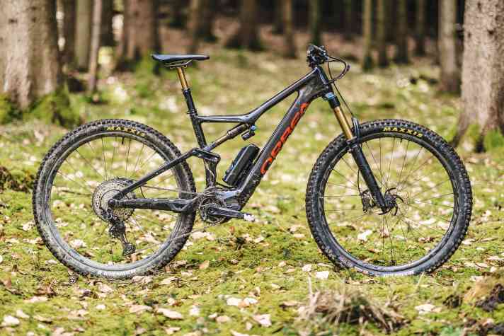 Alternative zu klassischen E-Bikes mit Bosch- oder Yamaha-Motor sind sogenannte Minimal-Assist-Bikes wie das Orbea Rise.