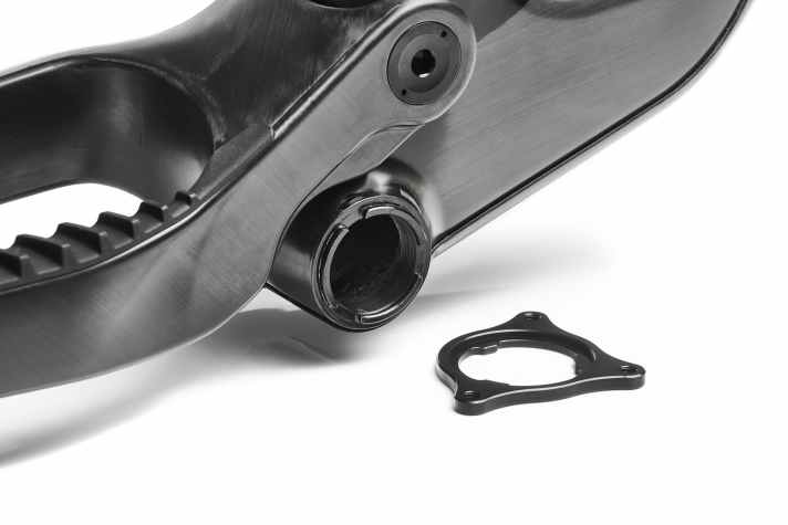   Über einen ISCG-Adapter kann das Cinto auch mit einer Kettenführung ausgestattet werden.