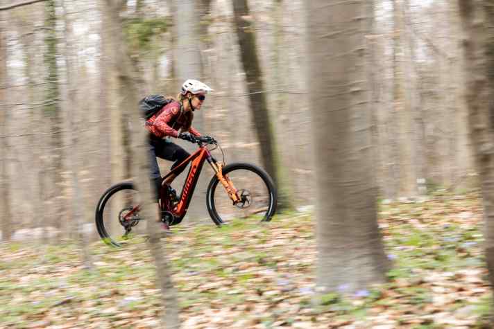   Vor zehn Jahren noch undenkbar: Mittlerweile ist 29 Zoll bei klassischen Mountainbikes und sportlichen E-MTBs die Regel.