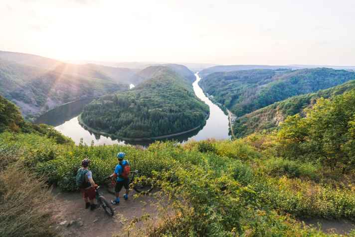   Schöne Kurven: Das Wahrzeichen Saarschleife kennt man schon lange. Zeit, die saarländischen Mountainbike-Trails ins Rampenlicht zu stellen.
