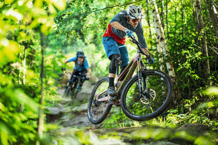 Das neue <a href="https://www.bike-magazin.de/mtb_news/mtb_neuheiten/neuheiten-cannondale-jekyll-2022" target="_blank" rel="noopener noreferrer nofollow">Cannondale Jekyll</a>  ist ein Paradebeispiel für die Neuausrichtung eines Modells. Außerdem im Einzeltest: BiXS Sign X, <a href="https://www.bike-magazin.de/mtb_news/mtb_neuheiten/neu-2022-santa-cruz-bronson" target="_blank" rel="noopener noreferrer nofollow">Santa Cruz Bronson</a> , <a href="https://www.bike-magazin.de/mtb_news/mtb_neuheiten/scott-spark-2022-modelle" target="_blank" rel="noopener noreferrer nofollow">Scott Spark 900 Tuned</a>  und YT Capra 29 Core. Seite 70