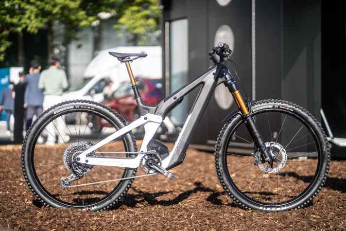   Das Scott Patron eRide 900 Tuned wiegt rund 24 Kilo (Herstellerangabe) und kostet 8699 Euro.