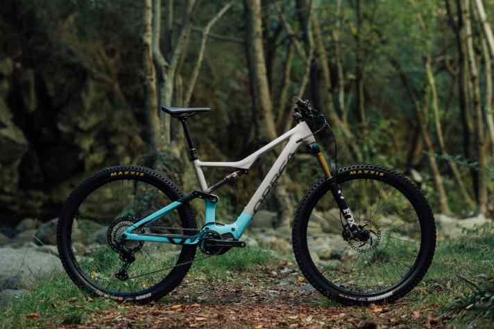 Das Rise H10 ist das Topmodell der Serie. Es soll 19 Kilo wiegen und 6799 Euro kosten.