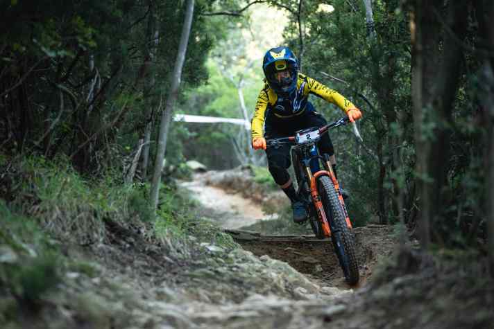   Fürs Grobe: Auch auf harten Stages der EWS fühlt sich die Fox 36 wie zu Hause. Hier in Finale Ligure.