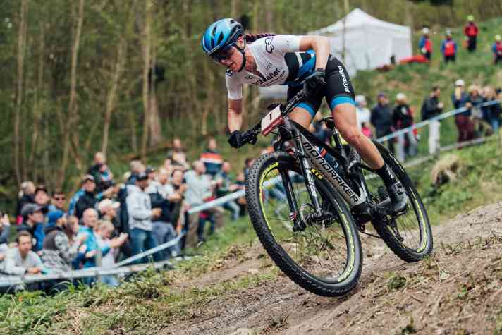   Rebecca McConnell fährt die beste Saison ihrer Karriere.