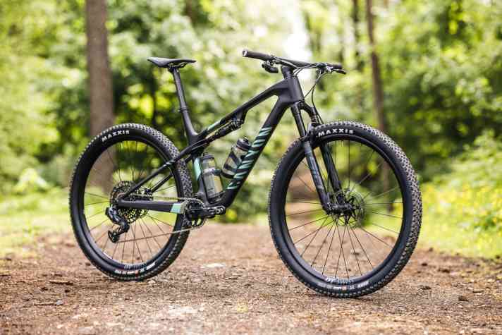   Das Top-Modell CFR-LTD kostet 7999 Euro.