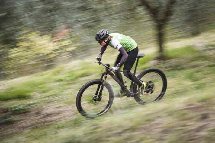 Im Handling bergab überzeugt das neue Scott Scale RC. 