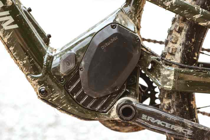 Der Dyname 4.0 ist ein Kraftpaket. Seine Rekord-Power setzt er aber erst frei, wenn auch der Fahrer kräftig Gas gibt. Tretgefühl und Geräuschentwicklung sind bauartbedingt speziell.