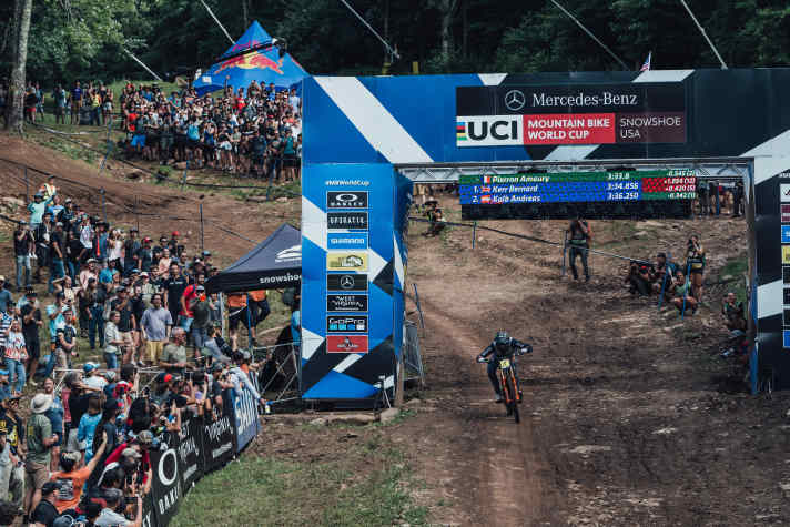 Amaury Pierron dominierte in dieser Saison den Downhill-Worldcup, wie hier in Snowshoe. | Bartek Wolinski, Red Bull Content Pool