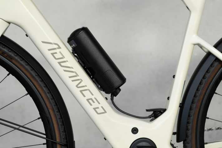 Erweiterbar um 250 Wh aus dem Range Extender, der sicher statt Flaschenhalter montiert werden kann.