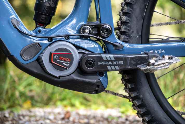 Das graue Finish verrät: Hier steckt die limitierte Race-Variante des Bosch Performance Line CX drin.