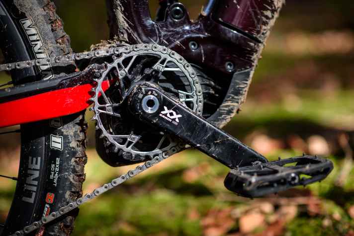 An unserem Trek Rail Testbike war eine edle XX-Carbonkurbel mit Direct-Mount-Kettenblatt verbaut.