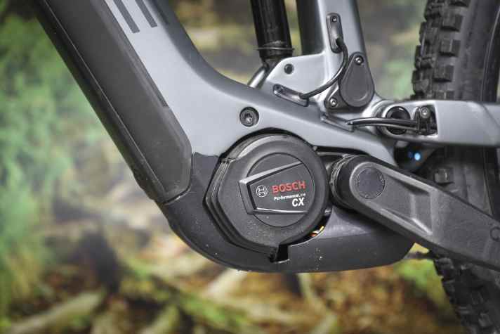 Cube setzt traditionell auf den Bosch Performance Line CX, der mit top Modulation und spritziger Beschleunigung besticht.