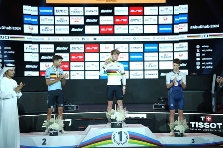 Der Deutsche Radsport-Profi Jason Osborne ist Weltmeister 2024 in der Disziplin Cycling E-Sports.
