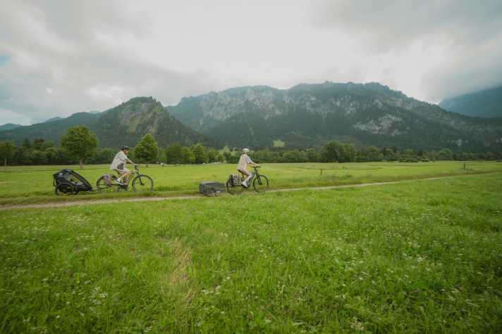 Mit einem Automatikantrieb wie am E-ACTV 900 kann man einfach dahinsegeln und sich auf die Landschaft - oder die Reisegesellschaft konzentrieren.