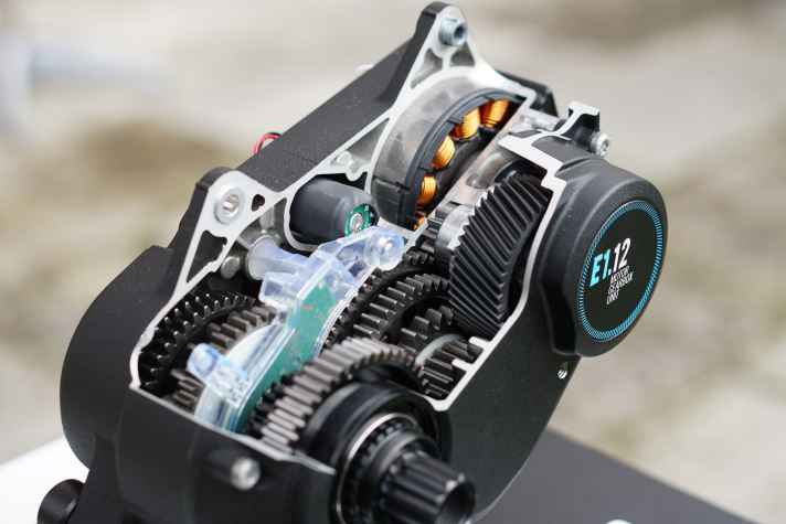 Eine 3x4-Getriebeschaltung und ein E-Motor: In der Pinion MGU geht es eng zu.