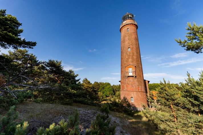 Der Leuchtturm Darßer Ort beherbergt das Naturkundemuseum Natureum