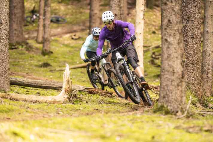 Focus trifft beim Jam² 6.7 einen sehr gelungenen Sweetspot zwischen Komfort, Fahrstabilität und Wendigkeit.