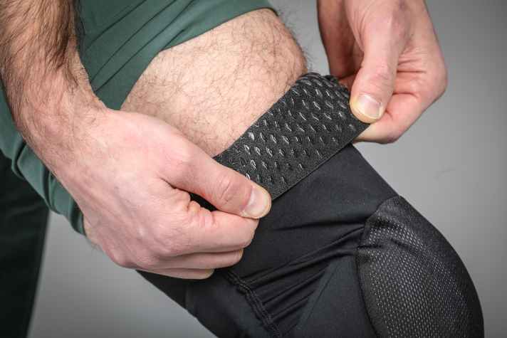 Einmal zurechtgezupfelt rutscht hier, dank breitem Silikonband, nichts mehr.