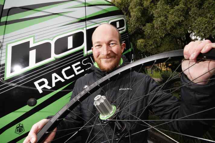 Hope produziert traditionell in England und ist stolz darauf.