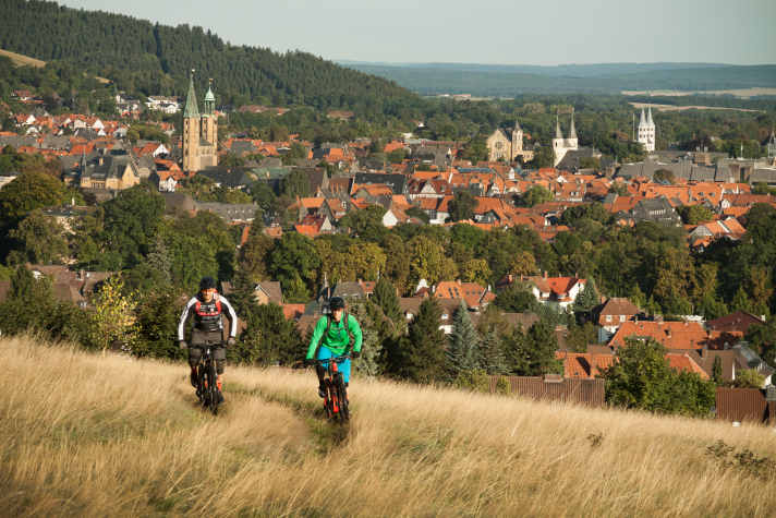 Beschaulich, dieses Goslar am Nordrand des Harz’. Und die Trails beginnen direkt hinter der Stadt.