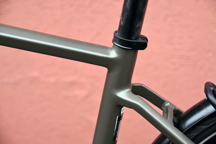 Schön und extrem sauber verarbeitet: der Alu-Rahmen des UBN Five Touring.