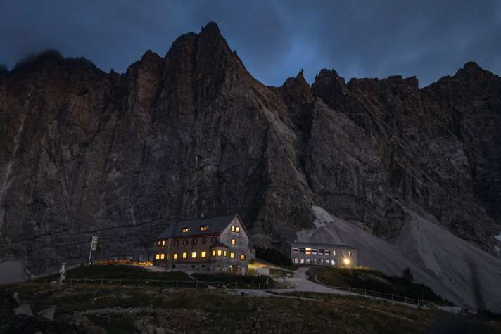 Nach ihrer Sanierung technisch auf dem neuesten Stand. Aber es bleibt dabei: Auch in der neuen Falkenhütte geht um 22 Uhr das Licht aus.