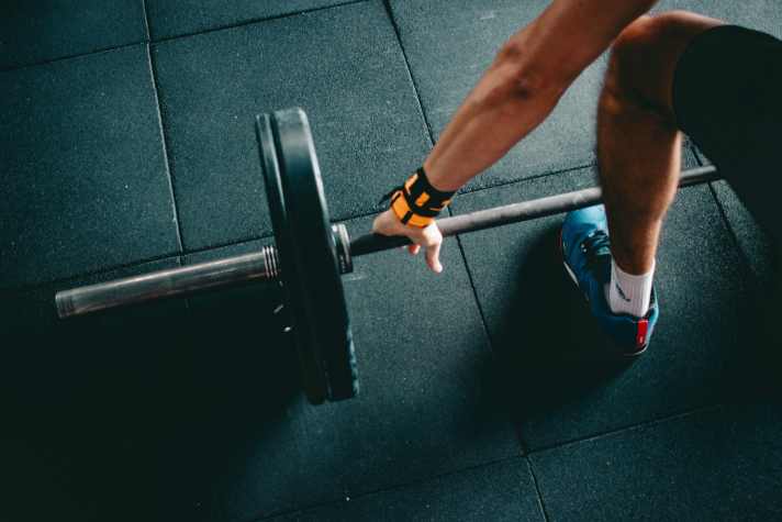 Wollen Mountainbiker lange fit sein, kommen sie um komplexes Training nicht herum. Krafttraining spielt bereits im mittleren Alter eine wichtige Rolle.