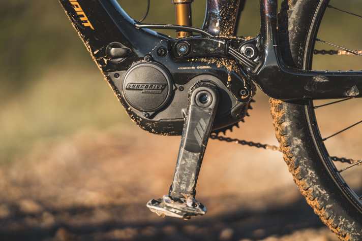 Giants Syncdrive Pro 2 Antrieb basiert auf dem Yamaha PW-X3 und bietet volle 85 Newtonmeter und mittlerweile auch eine umfangreiche Einstellbarkeit per App.