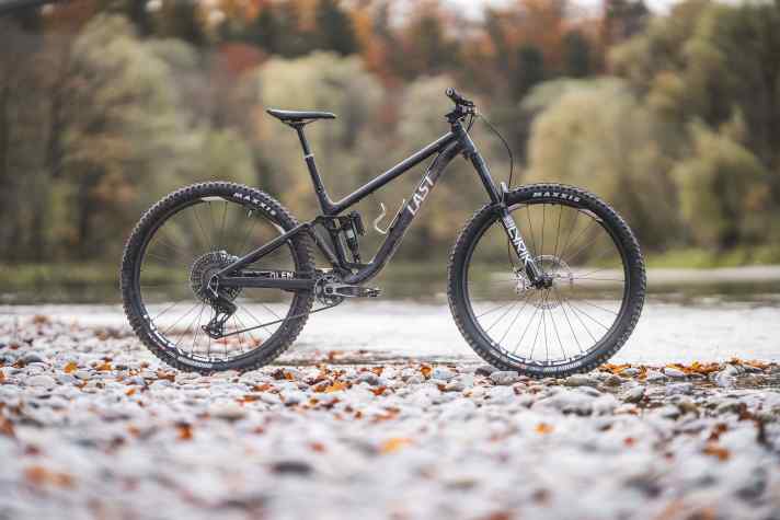 Schaut schon im Stand super aus: Das Last Glen All Mountain mit Alu-Rahmen.