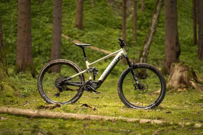 Das Marin Rift Zone E2 kommt mit Shimano EP801 und einem verhältnismäßig kleinen 630er-Akku von Shimano.