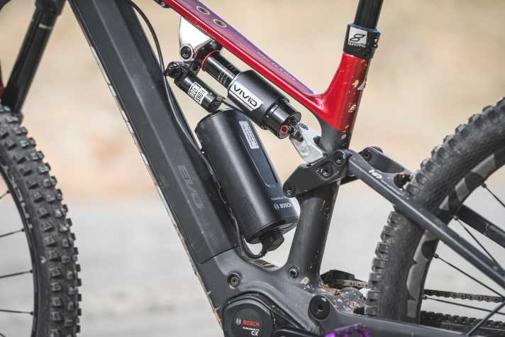 Natürlich ist auch der neue CX mit dem Power More 250 kompatibel. Über den Zusatz-Akku gibt´s 250 Wattstunden extra.
