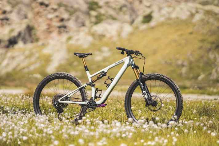 Das Specialized Epic 8 Evo Pro für 9000 Euro.