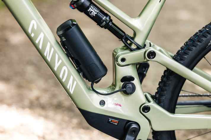 Das Bike ist für die Verwendung des Power More 250 vorbereitet. Den Zusatz-Akku gibt´s als Zubehör.