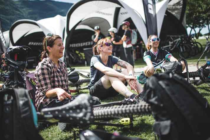 Wie technisch detailliert die Workshops nach der Tour ausfallen, bestimmen die Teilnehmerinnen selbst.