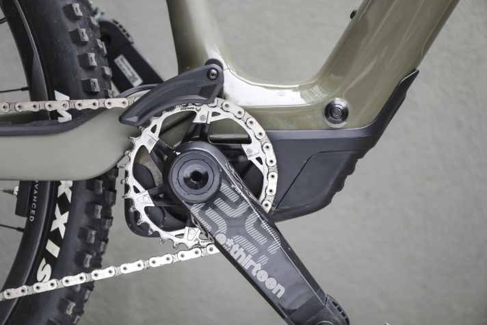 Der Bosch Performance SX ist nicht der kleinste Light-Motor. Sein Gewicht von 2,1 Kilo ist aber voll konkurrenzfähig. Die maximale Power ist extrem hoch.