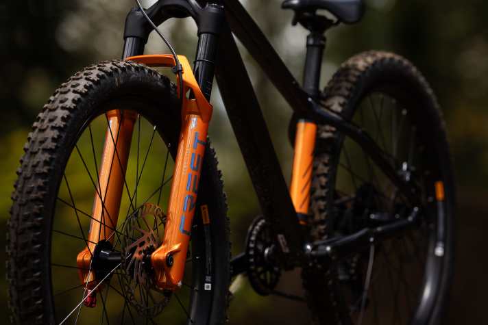 Das STP 24 verfügt über eine Giant Crest TR Lite-Federung mit einem reibungsarmen Chassis und einer auf das geringe Fahrergewicht abgestimmten Dämpfung.