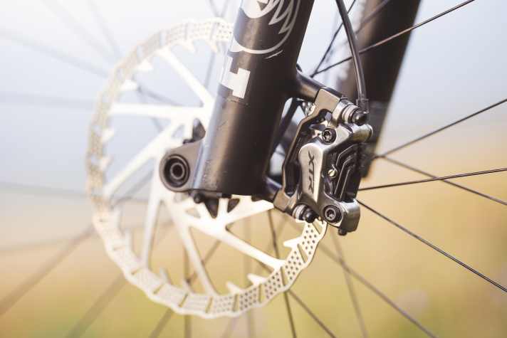 Starke Kombi! Die XTR-Stopper kombiniert Orbea mit dickeren Galfer-Scheiben.