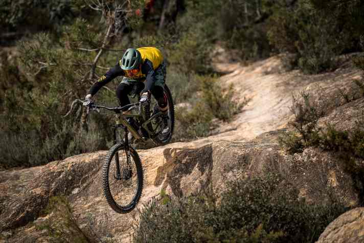 Mit zahlreichen Neuerungen will das neue Enduro von Propain an die Erfolge des Vorgängers anknüpfen.