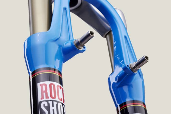 V-Brake-Aufnahmen aus Titan: Die Rockshox SID von 1998 war mit unter 1200 Gramm ein echtes Leichtgewicht.