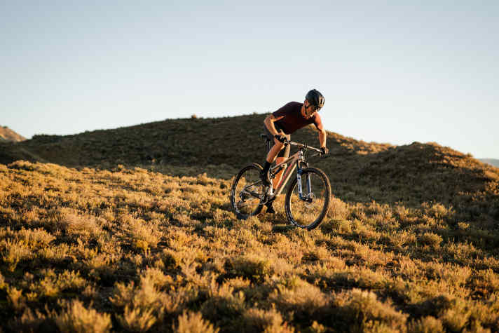 Wer ein Vorgängermodell der 2024er Rockshox Sid-Federgabeln und -Dämpfer sein Eigen nennt, kann mit separat erhältlichen Upgrade-Kits das Innenleben aufwerten.