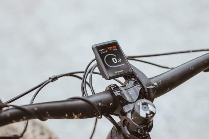Unser Test-Bike war noch mit dem Kiox 300 ausgestattet. In Serie kommt das Deft 10.0 mit dem nagelneuen Bosch-System Controller