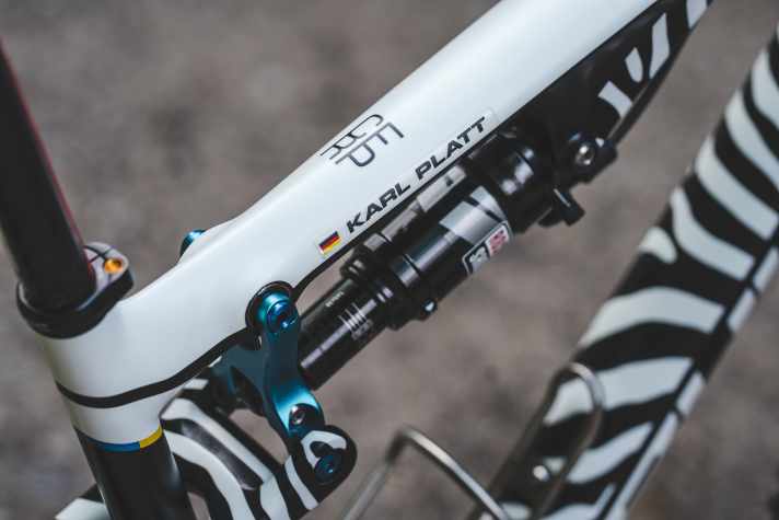 Karl Platt gewann nicht nur 2016 das Cape Epic, sondern stand auch bei der diesjährigen Austragung wieder ganz oben auf dem Podium.