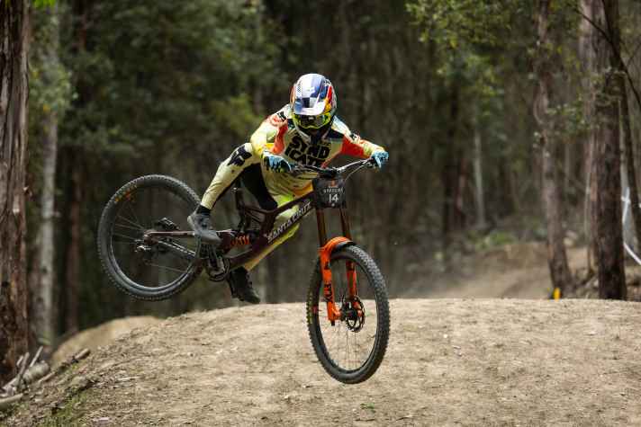 goldjunge-jackson-goldstone-supertalent-downhill-star-bike